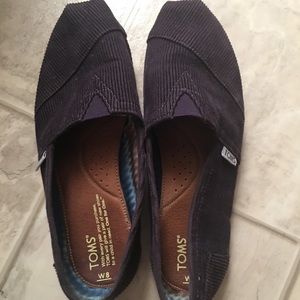 Toms size 8